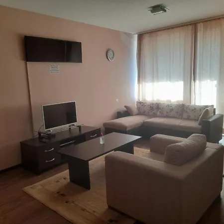 в комплекс Royal Towers * バンスコ
