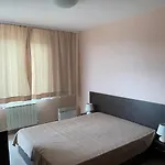 Daire в комплекс Royal Towers