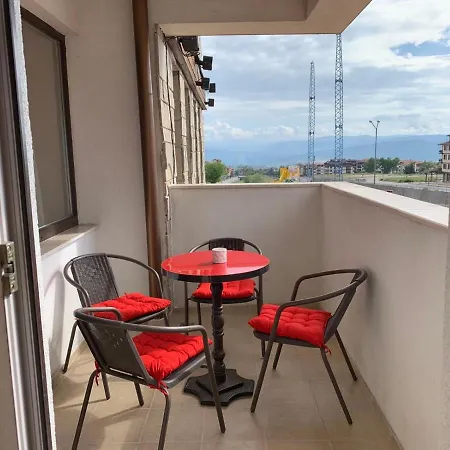 в комплекс Royal Towers * בנסקו