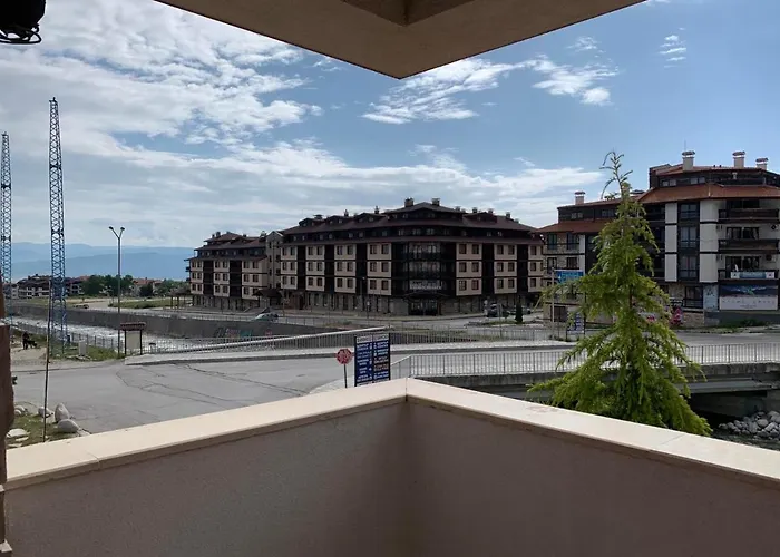 в комплекс Royal Towers Apartment