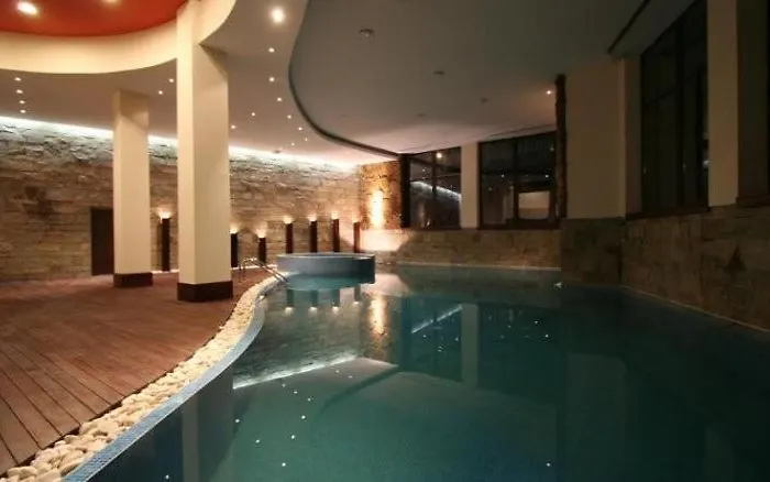 в комплекс Royal Towers Bansko